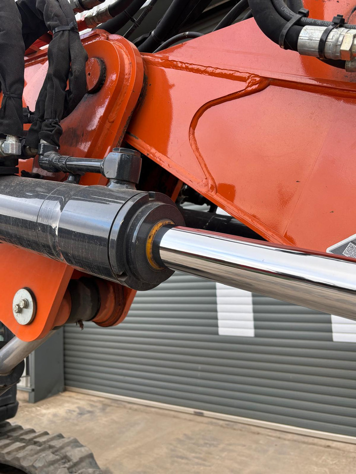 تأجير Hitachi ZX85USBR-6 2PB Hitachi ZX85USBR-6 2PB: صور 15 تأجير Hitachi ZX85USBR-6 2PB Hitachi ZX85USBR-6 2PB: صور 15