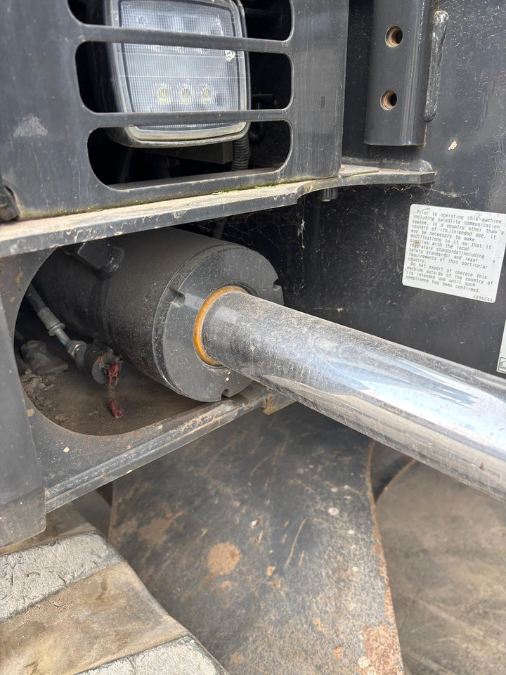 تأجير Hitachi ZX85USBR-6 2PB Hitachi ZX85USBR-6 2PB: صور 18 تأجير Hitachi ZX85USBR-6 2PB Hitachi ZX85USBR-6 2PB: صور 18