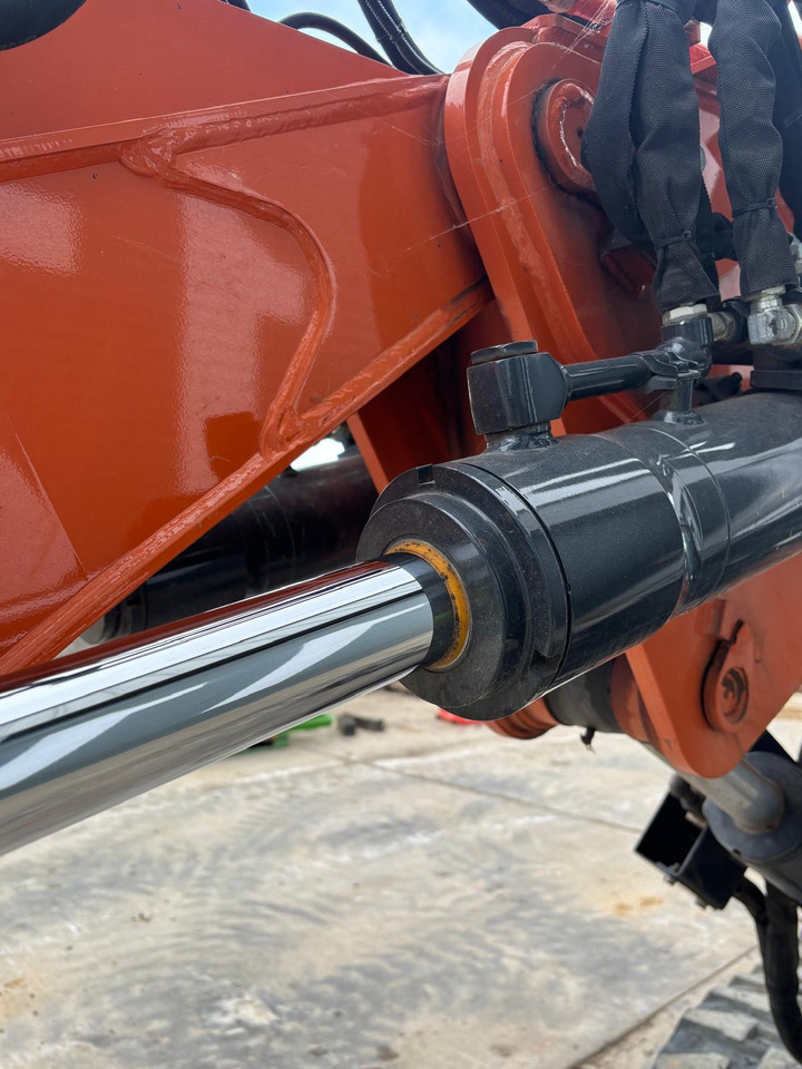 تأجير Hitachi ZX85USBR-6 2PB Hitachi ZX85USBR-6 2PB: صور 14 تأجير Hitachi ZX85USBR-6 2PB Hitachi ZX85USBR-6 2PB: صور 14