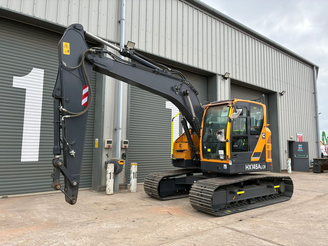 Hyundai HX145ALCR - حفارات زحافة: صور 1 Hyundai HX145ALCR - حفارات زحافة: صور 1