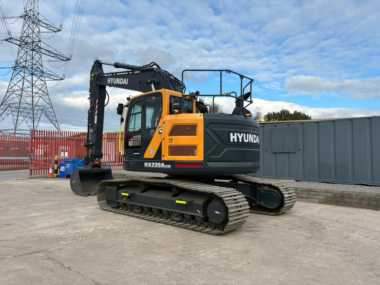 Hyundai HX235ALCR - حفارات زحافة: صور 3 Hyundai HX235ALCR - حفارات زحافة: صور 3