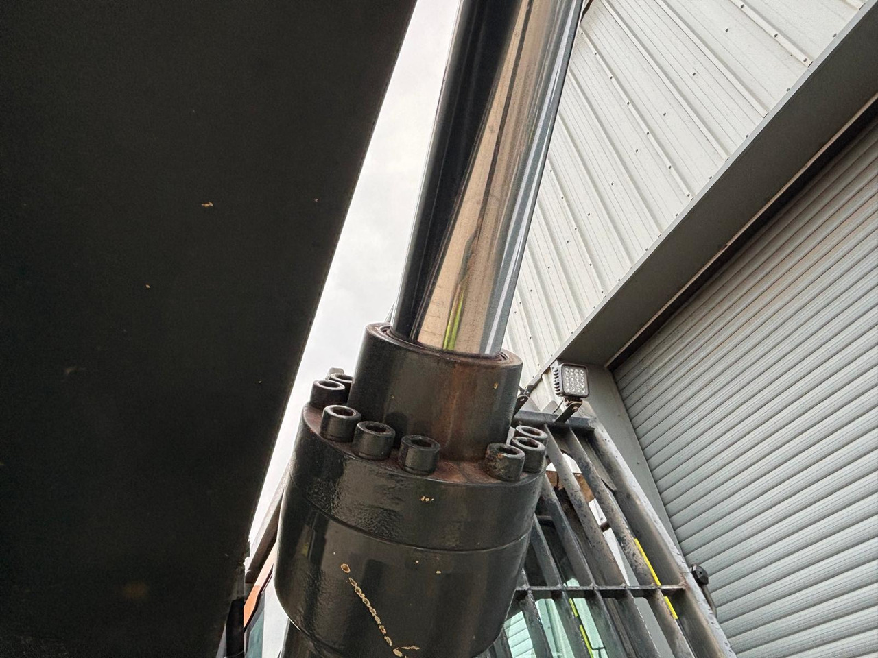 حفارات زحافة Hyundai HX380AL: صور 12