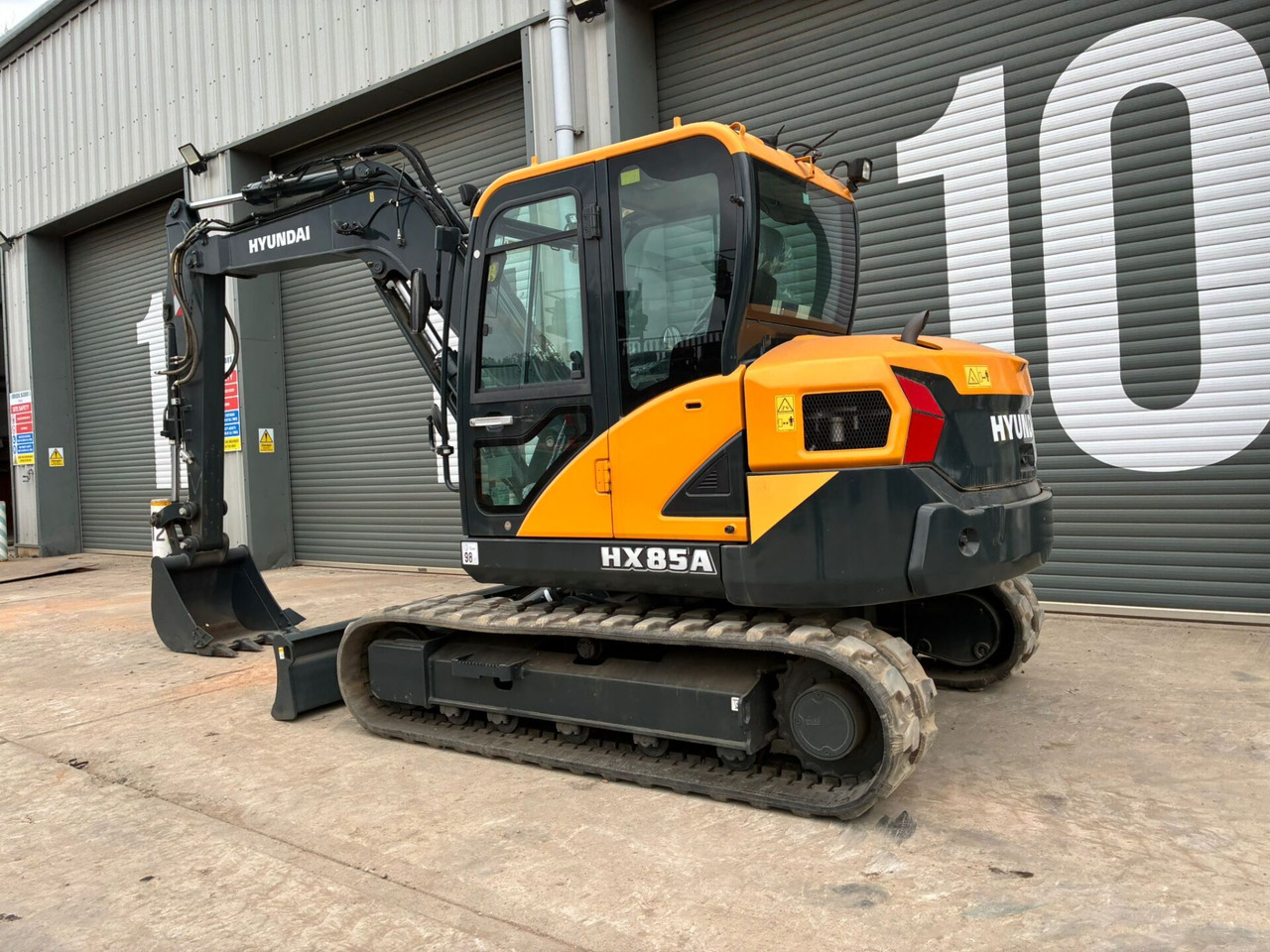 Hyundai HX85A - حفارة مصغرة: صور 3 Hyundai HX85A - حفارة مصغرة: صور 3