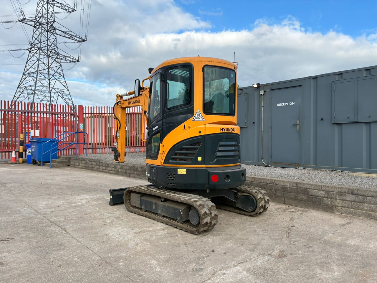 Hyundai R30Z-9AK - حفارة مصغرة: صور 3 Hyundai R30Z-9AK - حفارة مصغرة: صور 3