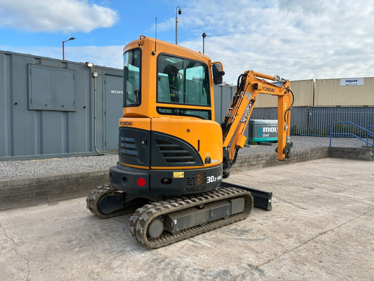 Hyundai R30Z-9AK - حفارة مصغرة: صور 5 Hyundai R30Z-9AK - حفارة مصغرة: صور 5