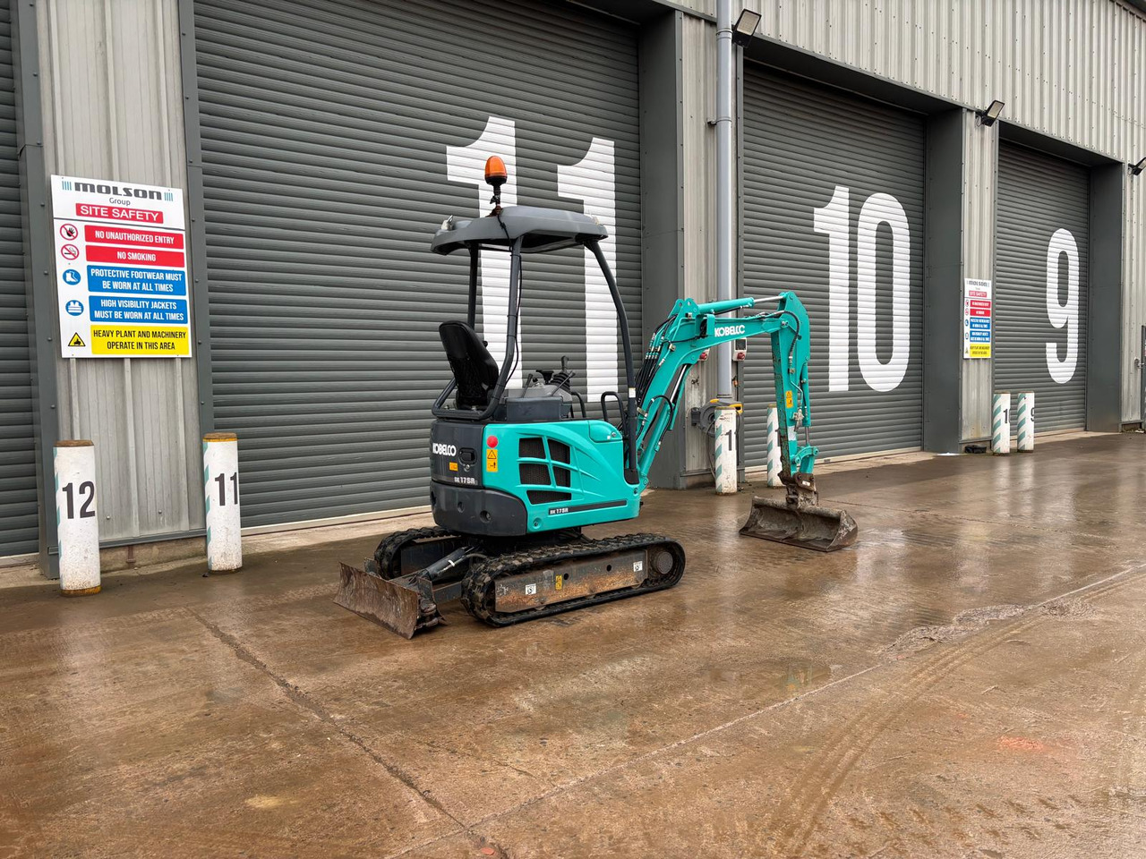Kobelco SK17SR-3E - حفارة مصغرة: صور 5 Kobelco SK17SR-3E - حفارة مصغرة: صور 5