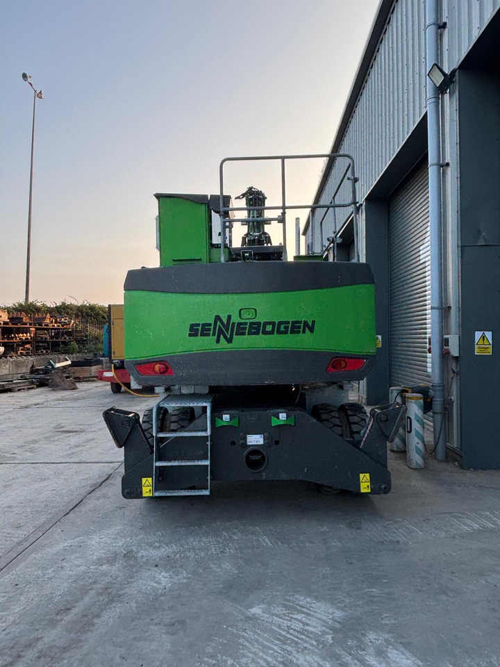 Sennebogen 821E Electric - حفارة النقل والشحن: صور 4 Sennebogen 821E Electric - حفارة النقل والشحن: صور 4