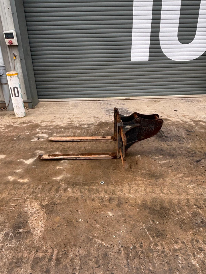 Titus Pallet Forks - ملحقات - آلات البناء: صور 3 Titus Pallet Forks - ملحقات - آلات البناء: صور 3