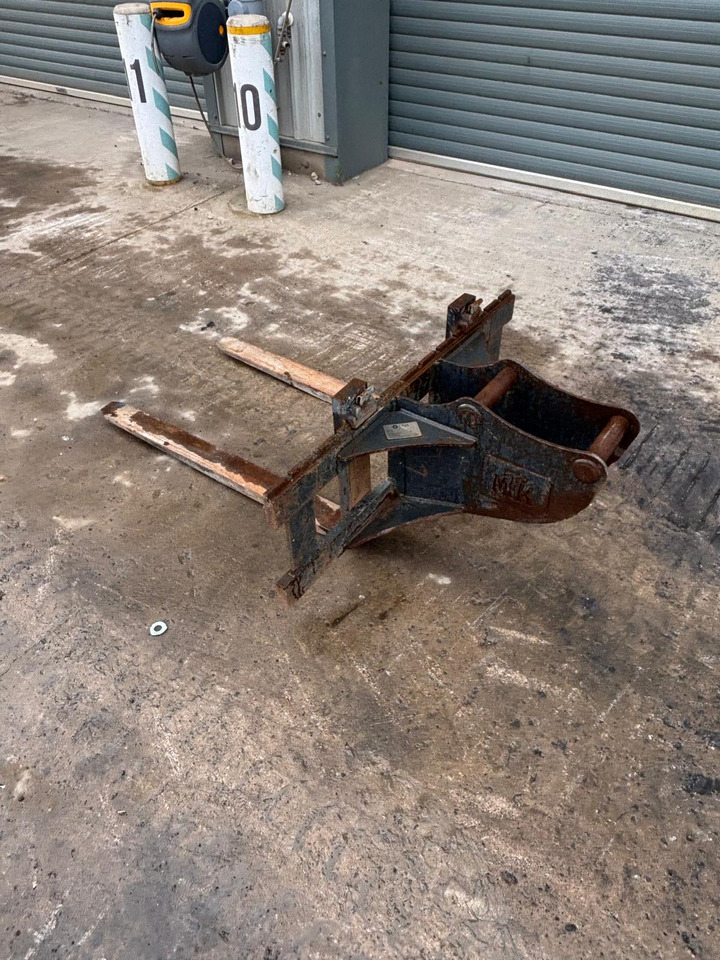 Titus Pallet Forks - ملحقات - آلات البناء: صور 4 Titus Pallet Forks - ملحقات - آلات البناء: صور 4