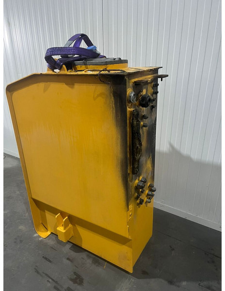 Liebherr Hydrauliek tank - خزان هيدروليكي: صور 3 Liebherr Hydrauliek tank - خزان هيدروليكي: صور 3