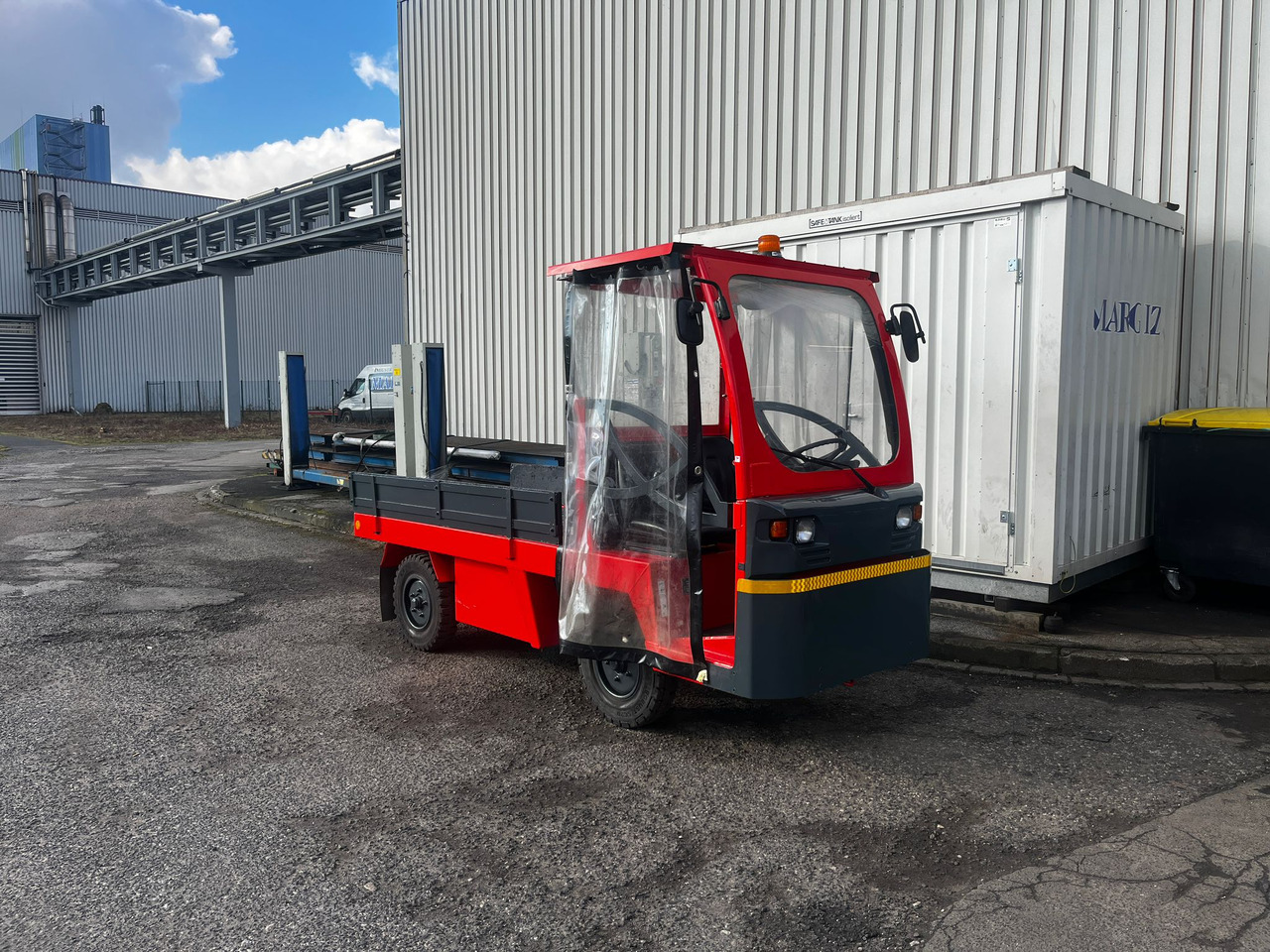 LINDE W12 - جرار السحب الكهربائي: صور 1 LINDE W12 - جرار السحب الكهربائي: صور 1