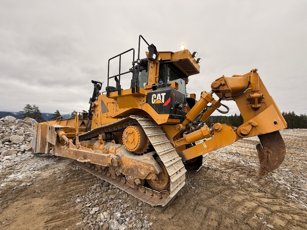 CAT D 8 T - بلدوزر: صور 1 CAT D 8 T - بلدوزر: صور 1
