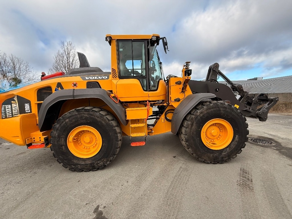 Volvo L 110 H - اللودر بعجل: صور 5 Volvo L 110 H - اللودر بعجل: صور 5
