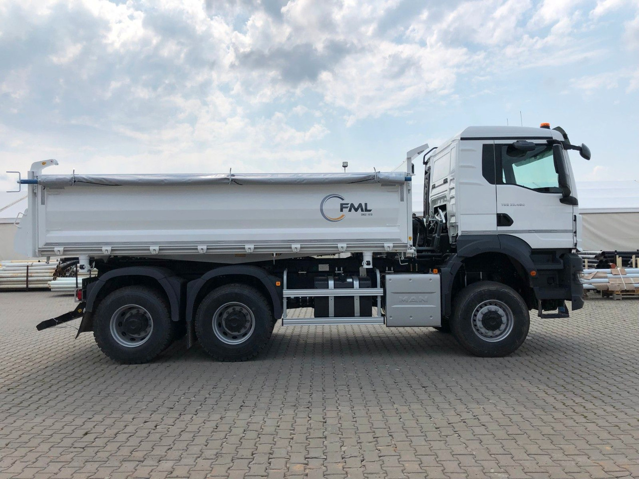 MAN TGS 33.480 6X6 FML Dreiseitenkipper - قلابات: صور 3 MAN TGS 33.480 6X6 FML Dreiseitenkipper - قلابات: صور 3