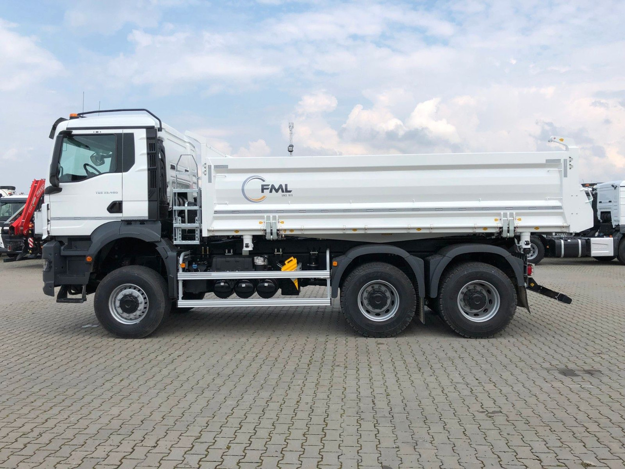 MAN TGS 33.480 6X6 FML Dreiseitenkipper - قلابات: صور 4 MAN TGS 33.480 6X6 FML Dreiseitenkipper - قلابات: صور 4