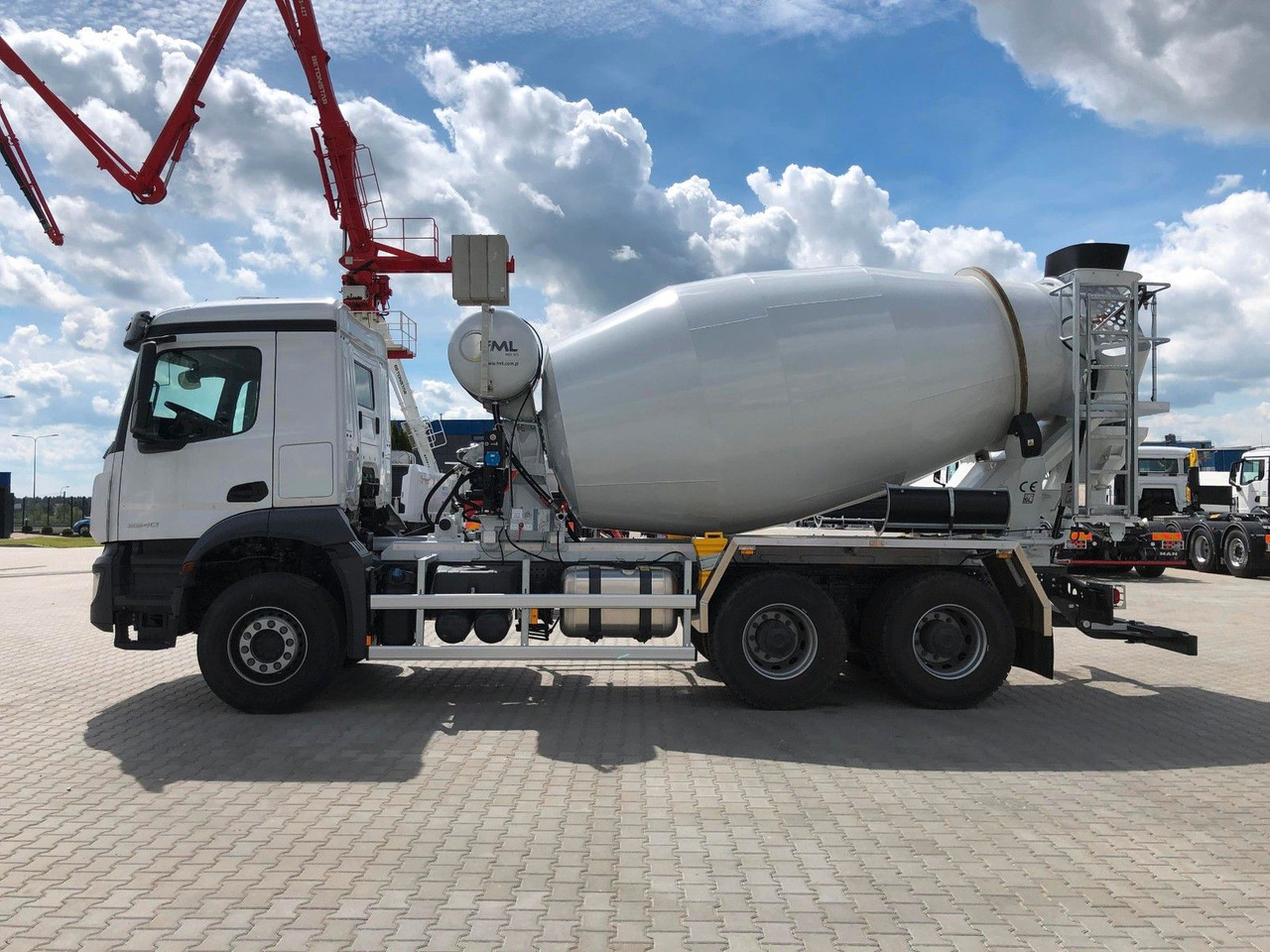 Mercedes-Benz AROCS 2640 FML 8M3 - شاحنة خلاطة خرسانة: صور 3 Mercedes-Benz AROCS 2640 FML 8M3 - شاحنة خلاطة خرسانة: صور 3