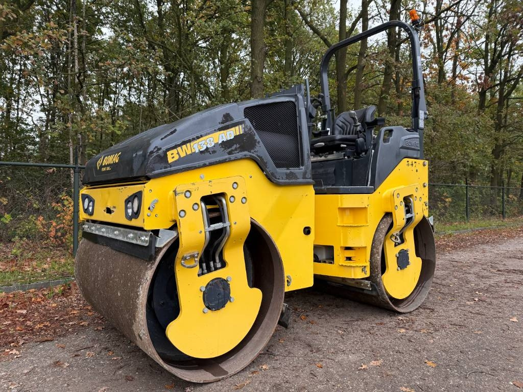 Bomag BW138AD-5 - مدحلة الأسفلت: صور 1 Bomag BW138AD-5 - مدحلة الأسفلت: صور 1