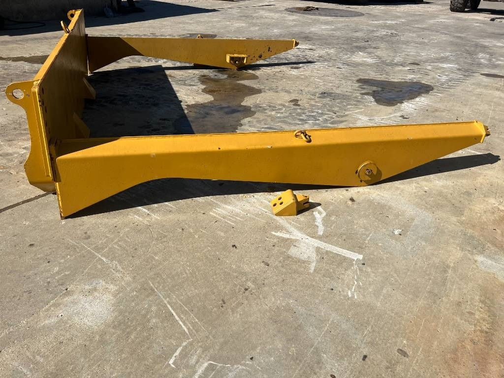 CAT TAILGATE CAT 735 - الجسم قلابة: صور 4 CAT TAILGATE CAT 735 - الجسم قلابة: صور 4