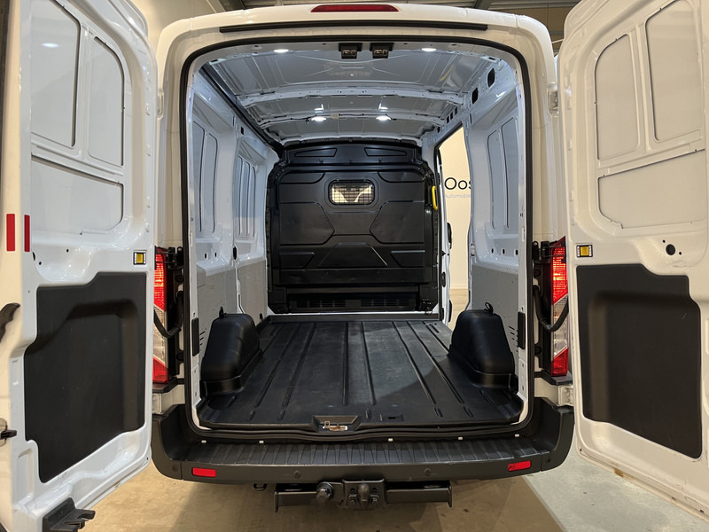 Ford Transit 2.0 TDCI L2H2 130 PK Trend / Euro 6 / Airco / Cruise Control / Trekhaak / PDC / 3-Zits / 42.300 KM !! BPM VRIJ !! - فان: صور 5 Ford Transit 2.0 TDCI L2H2 130 PK Trend / Euro 6 / Airco / Cruise Control / Trekhaak / PDC / 3-Zits / 42.300 KM !! BPM VRIJ !! - فان: صور 5