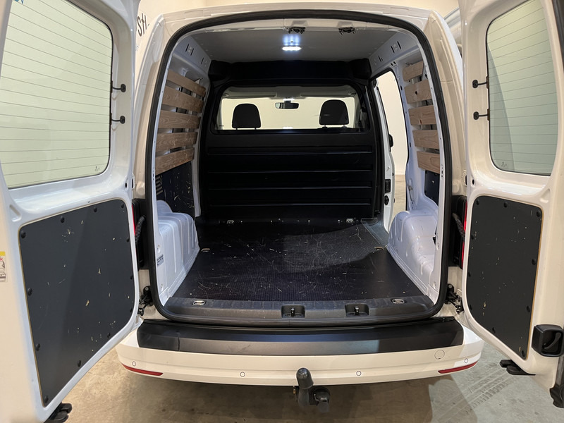 Volkswagen Caddy 2.0 TDI L1H1 BMT Highline / Euro 6 / Airco / Cruise Control / CarPlay / Trekhaak / PDC / Navigatie - فان المدمجة: صور 5 Volkswagen Caddy 2.0 TDI L1H1 BMT Highline / Euro 6 / Airco / Cruise Control / CarPlay / Trekhaak / PDC / Navigatie - فان المدمجة: صور 5