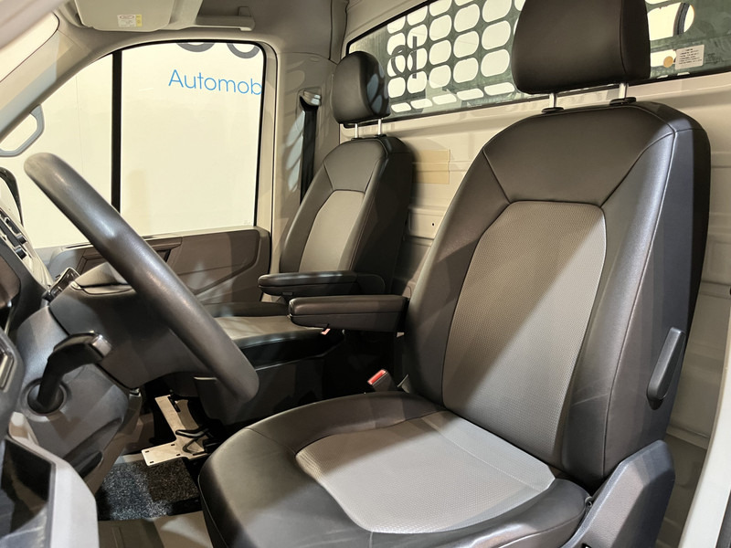 تأجير Volkswagen Crafter Crafter 50 TDI 180 PK Open Laadbak / Hiab Kraan / Euro 6 / Airco / Trekhaak 3500 KG / Cruise Control / CarPlay / 51.000 KM !! C-Rijbewijs !! Volkswagen Crafter Crafter 50 TDI 180 PK Open Laadbak / Hiab Kraan / Euro 6 / Airco / Trekhaak 3500 KG / Cruise Control / CarPlay / 51.000 KM !! C-Rijbewijs !!: صور 6