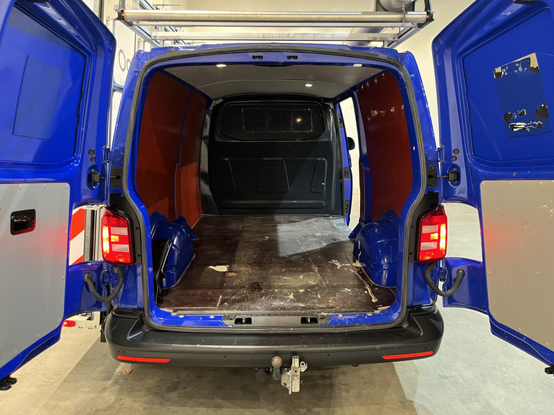 Volkswagen Transporter 2.0 TDI L2H1 / Van Den Born Glasresteel / Euro 6 / Airco / Glastransporter / Cruise Control / Trekhaak / Imperiaal / CarPlay / Navigatie / PDC / 83.500 KM !! - الشاحنات الصغيرة: صور 5 Volkswagen Transporter 2.0 TDI L2H1 / Van Den Born Glasresteel / Euro 6 / Airco / Glastransporter / Cruise Control / Trekhaak / Imperiaal / CarPlay / Navigatie / PDC / 83.500 KM !! - الشاحنات الصغيرة: صور 5