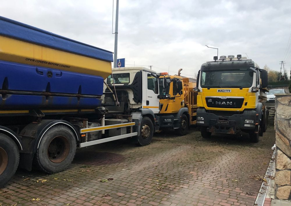 MAN TGS 26.320 6x6BB piaskarka solarka econ schmidt pług - سيارة بلدية, شاحنة: صور 5 MAN TGS 26.320 6x6BB piaskarka solarka econ schmidt pług - سيارة بلدية, شاحنة: صور 5
