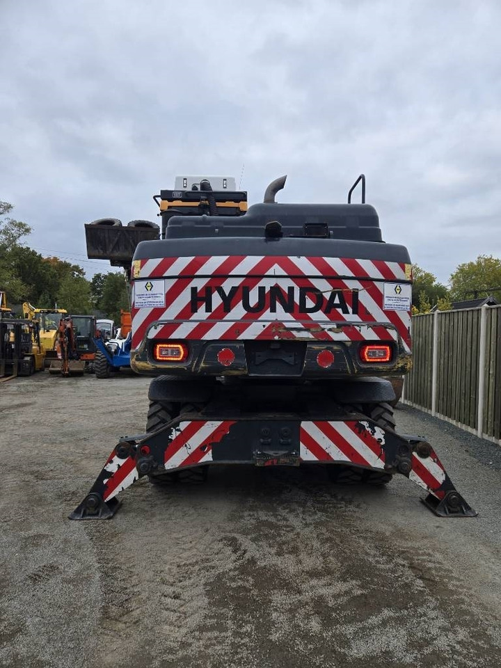 Hyundai HW 160  - حفارة على عجلات: صور 3 Hyundai HW 160  - حفارة على عجلات: صور 3