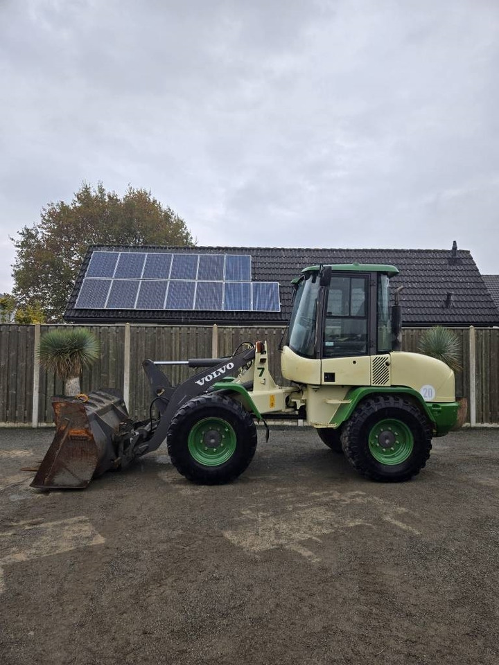 Volvo L 30 B - اللودر بعجل: صور 4 Volvo L 30 B - اللودر بعجل: صور 4