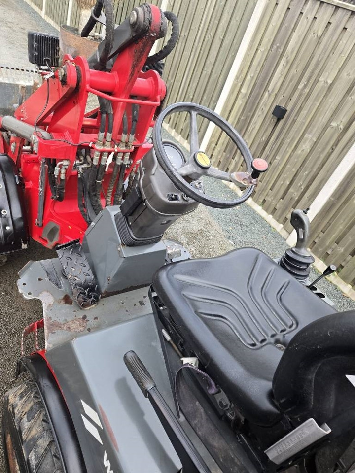 لودر مفصلي صغير Weidemann 1240: صور 22 لودر مفصلي صغير Weidemann 1240: صور 22