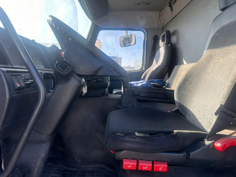 Volvo FM 12.380 - شاحنة جرار: صور 5 Volvo FM 12.380 - شاحنة جرار: صور 5