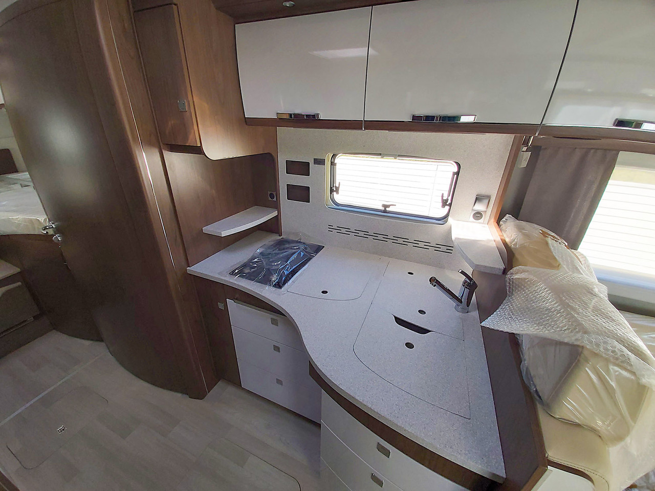 Frankia PLATIN 8400 GD 2.0 EURO VI - موتر هوم متكامل: صور 4 Frankia PLATIN 8400 GD 2.0 EURO VI - موتر هوم متكامل: صور 4
