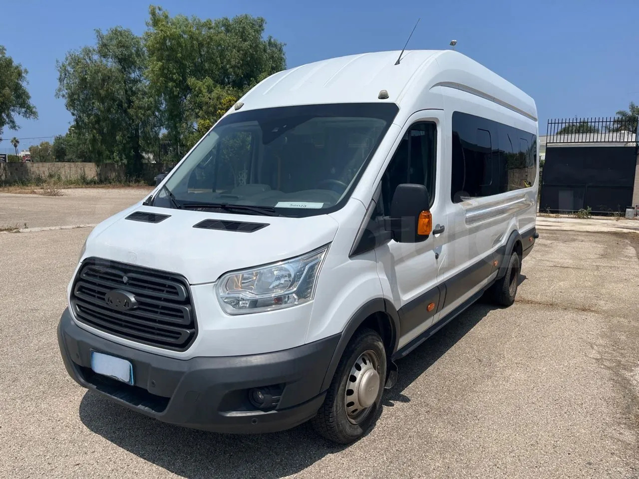 Ford Transit - صغيرة, ميكروباص: صور 4 Ford Transit - صغيرة, ميكروباص: صور 4