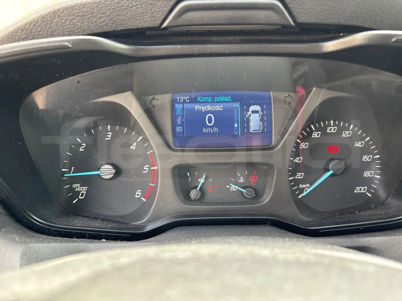 Ford Transit - صغيرة, باص النقل بين المدن: صور 3 Ford Transit - صغيرة, باص النقل بين المدن: صور 3