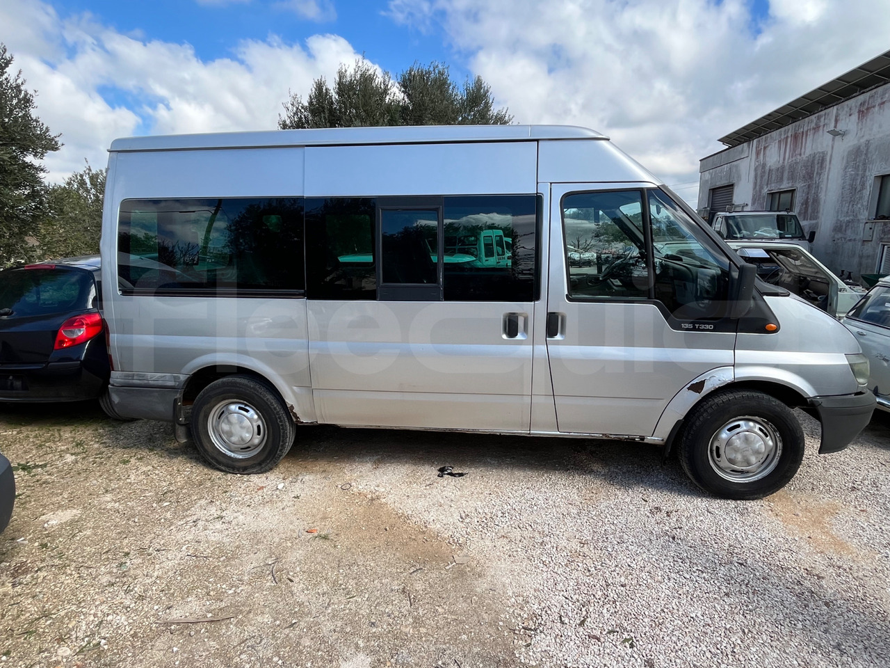 سياحية حافلة Ford Transit: صور 6