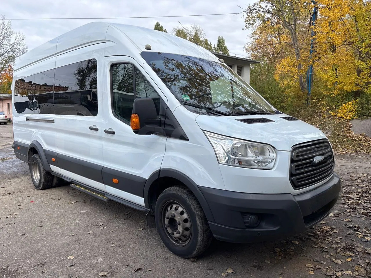 Ford Transit - صغيرة, باص النقل بين المدن: صور 1 Ford Transit - صغيرة, باص النقل بين المدن: صور 1