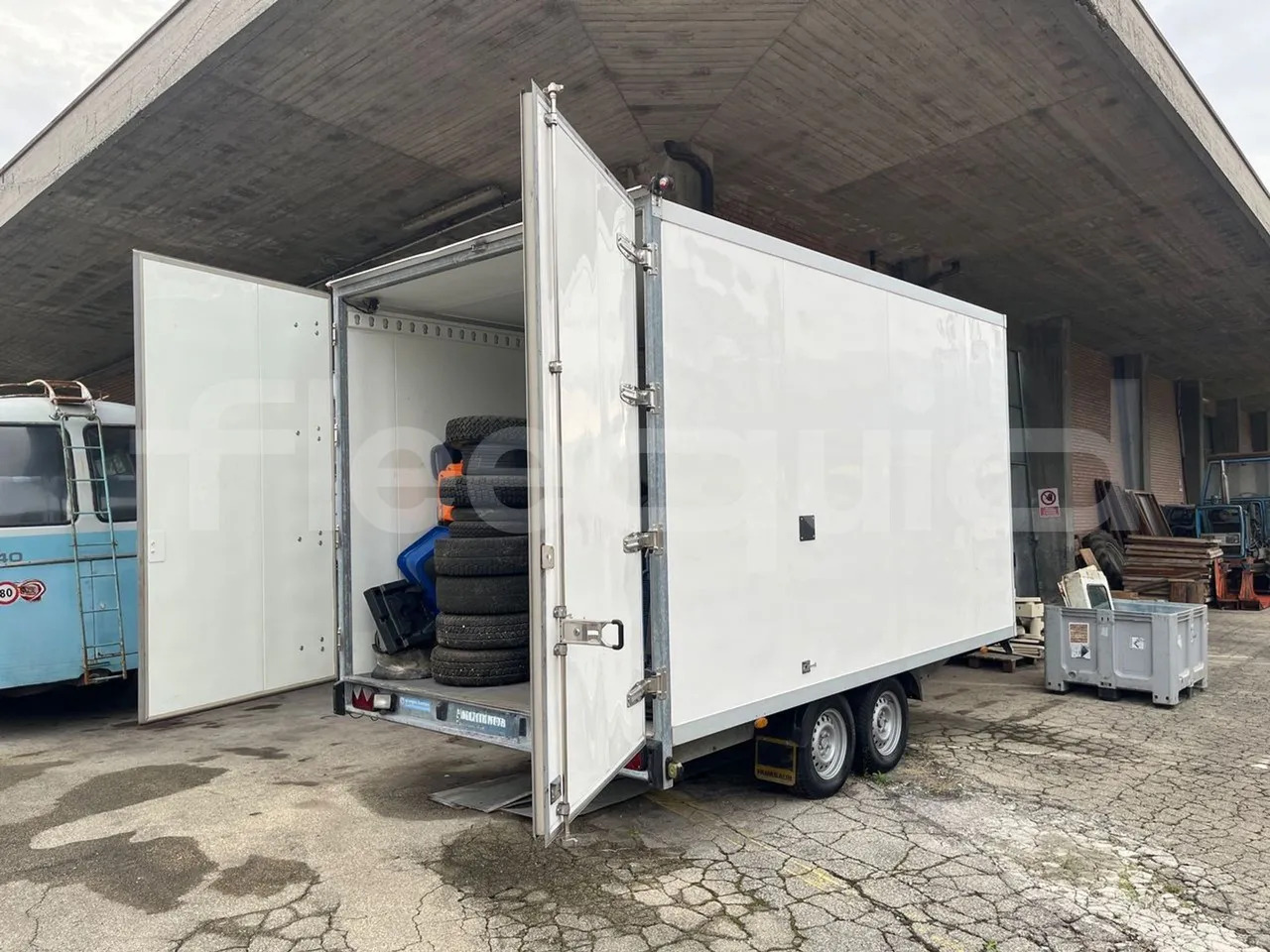 Humbaur Rimorchio - بصندوق مغلق مقطورة: صور 5 Humbaur Rimorchio - بصندوق مغلق مقطورة: صور 5