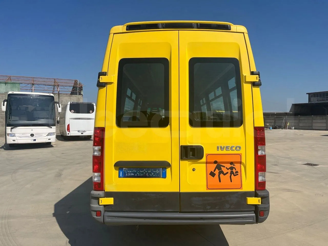 Iveco A50 - حافلة مدرسية: صور 5 Iveco A50 - حافلة مدرسية: صور 5