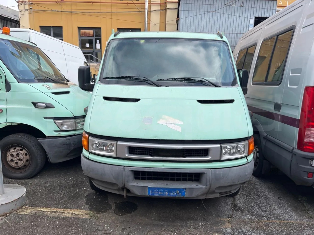 Iveco Bontempi - صغيرة, ميكروباص: صور 1 Iveco Bontempi - صغيرة, ميكروباص: صور 1