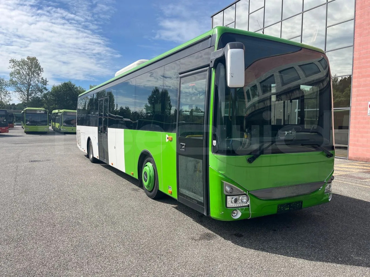 Iveco Crossway - باص النقل بين المدن: صور 1 Iveco Crossway - باص النقل بين المدن: صور 1