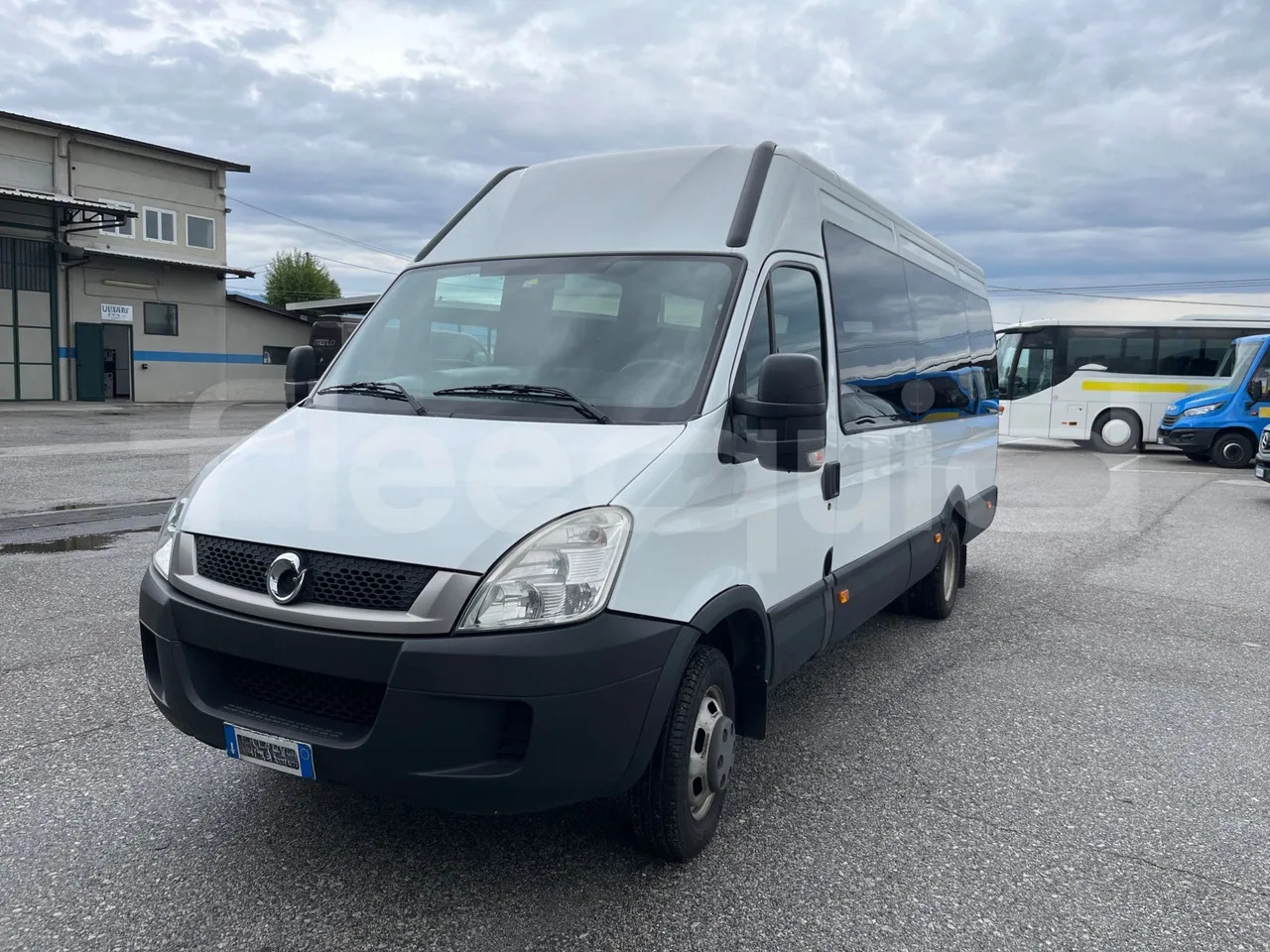Iveco Daily - صغيرة, ميكروباص: صور 4 Iveco Daily - صغيرة, ميكروباص: صور 4