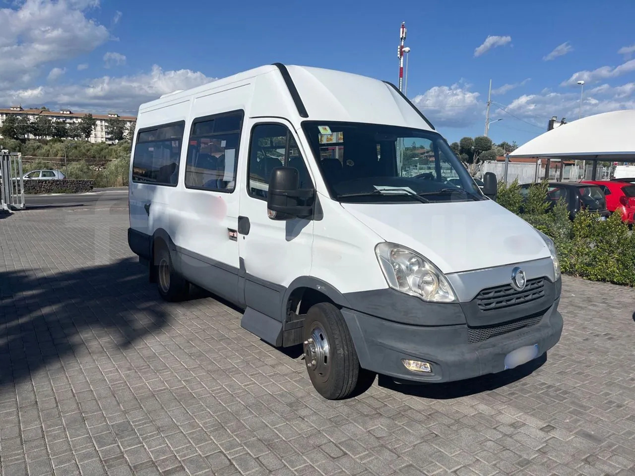 Iveco Daily - سياحية حافلة: صور 1 Iveco Daily - سياحية حافلة: صور 1