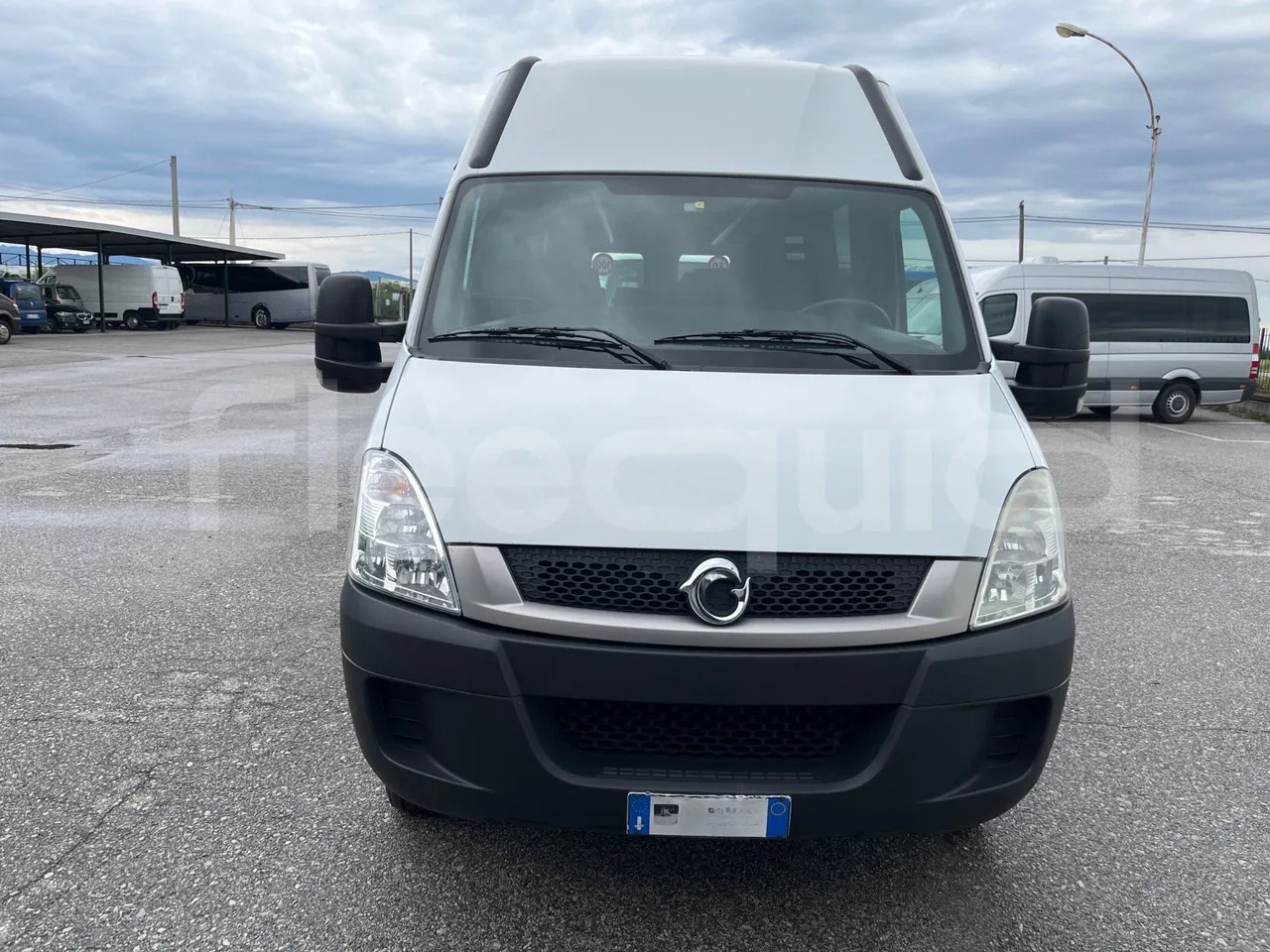 Iveco Daily - صغيرة, ميكروباص: صور 2 Iveco Daily - صغيرة, ميكروباص: صور 2