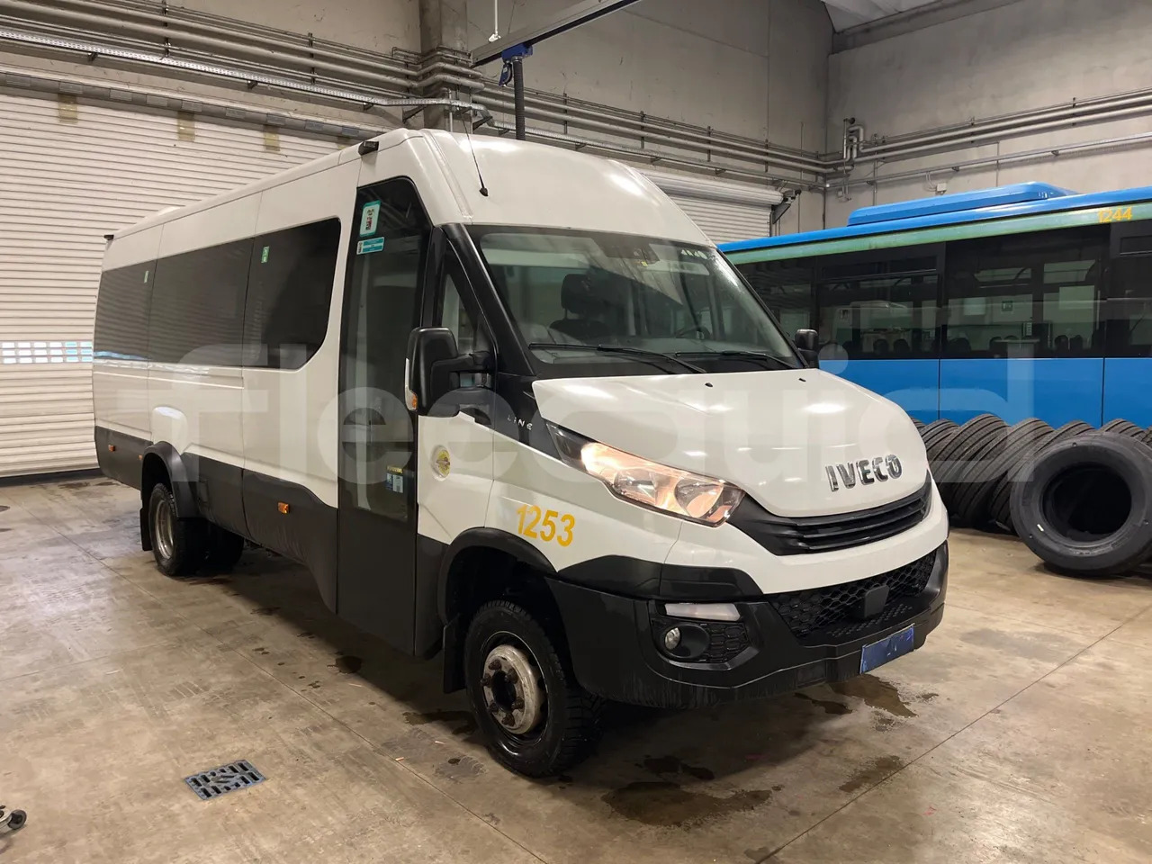 Iveco Daily - صغيرة, ميكروباص: صور 1 Iveco Daily - صغيرة, ميكروباص: صور 1
