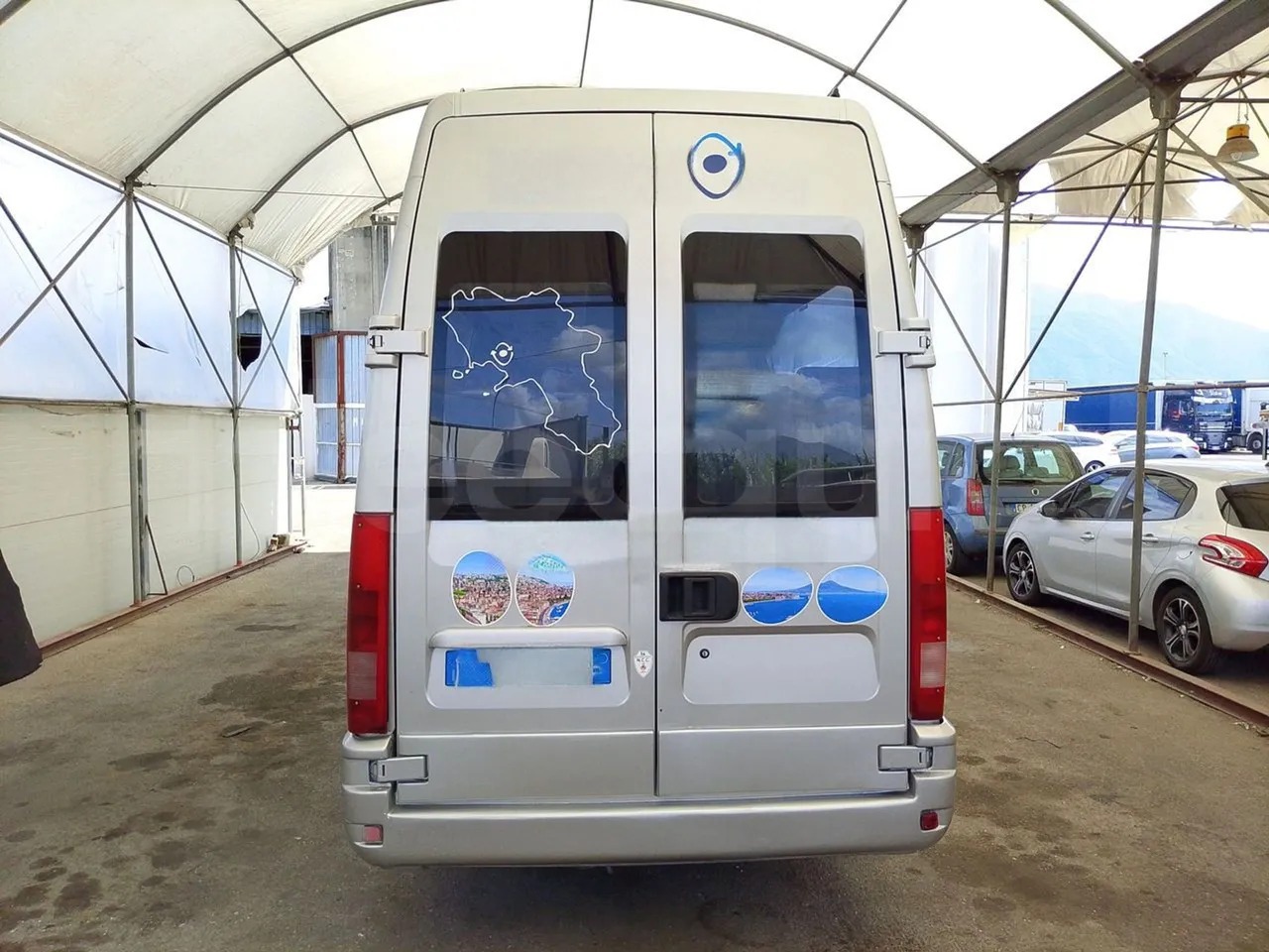 Iveco Daily - صغيرة, ميكروباص: صور 5 Iveco Daily - صغيرة, ميكروباص: صور 5