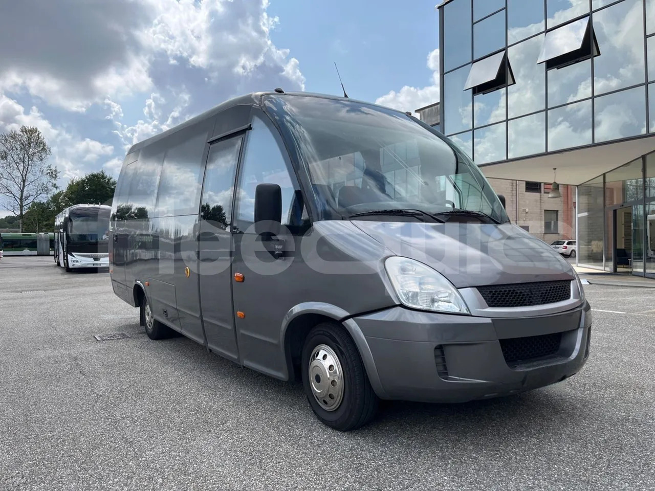 Iveco Daily - سياحية حافلة: صور 1 Iveco Daily - سياحية حافلة: صور 1