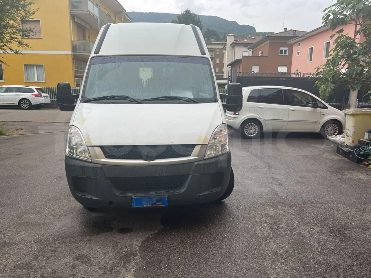 Iveco Daily - صغيرة, ميكروباص: صور 2 Iveco Daily - صغيرة, ميكروباص: صور 2