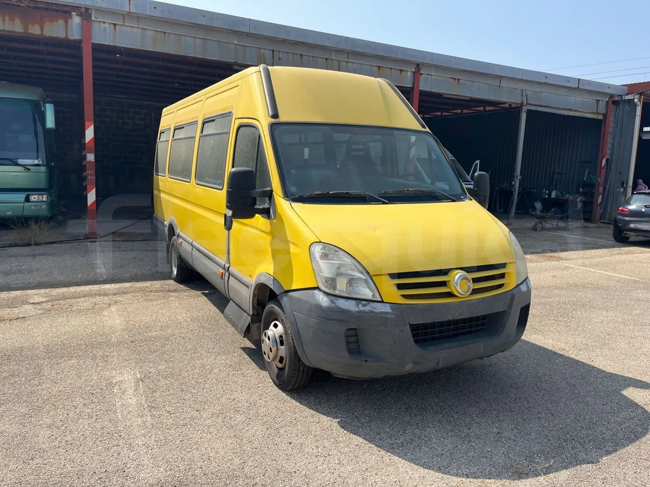 Iveco Daily - حافلة مدرسية: صور 1 Iveco Daily - حافلة مدرسية: صور 1