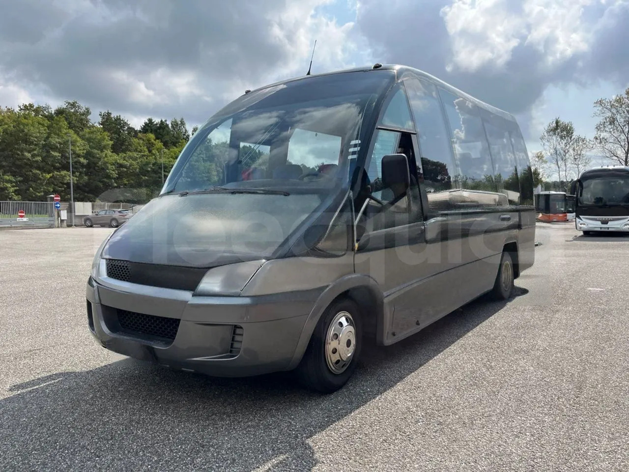 Iveco Daily - سياحية حافلة: صور 4 Iveco Daily - سياحية حافلة: صور 4