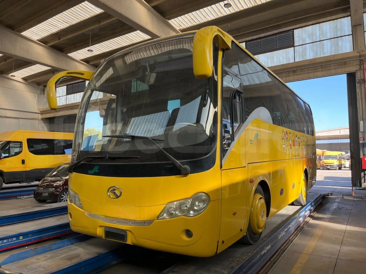 King Long XMQ6800 - سياحية حافلة: صور 4 King Long XMQ6800 - سياحية حافلة: صور 4
